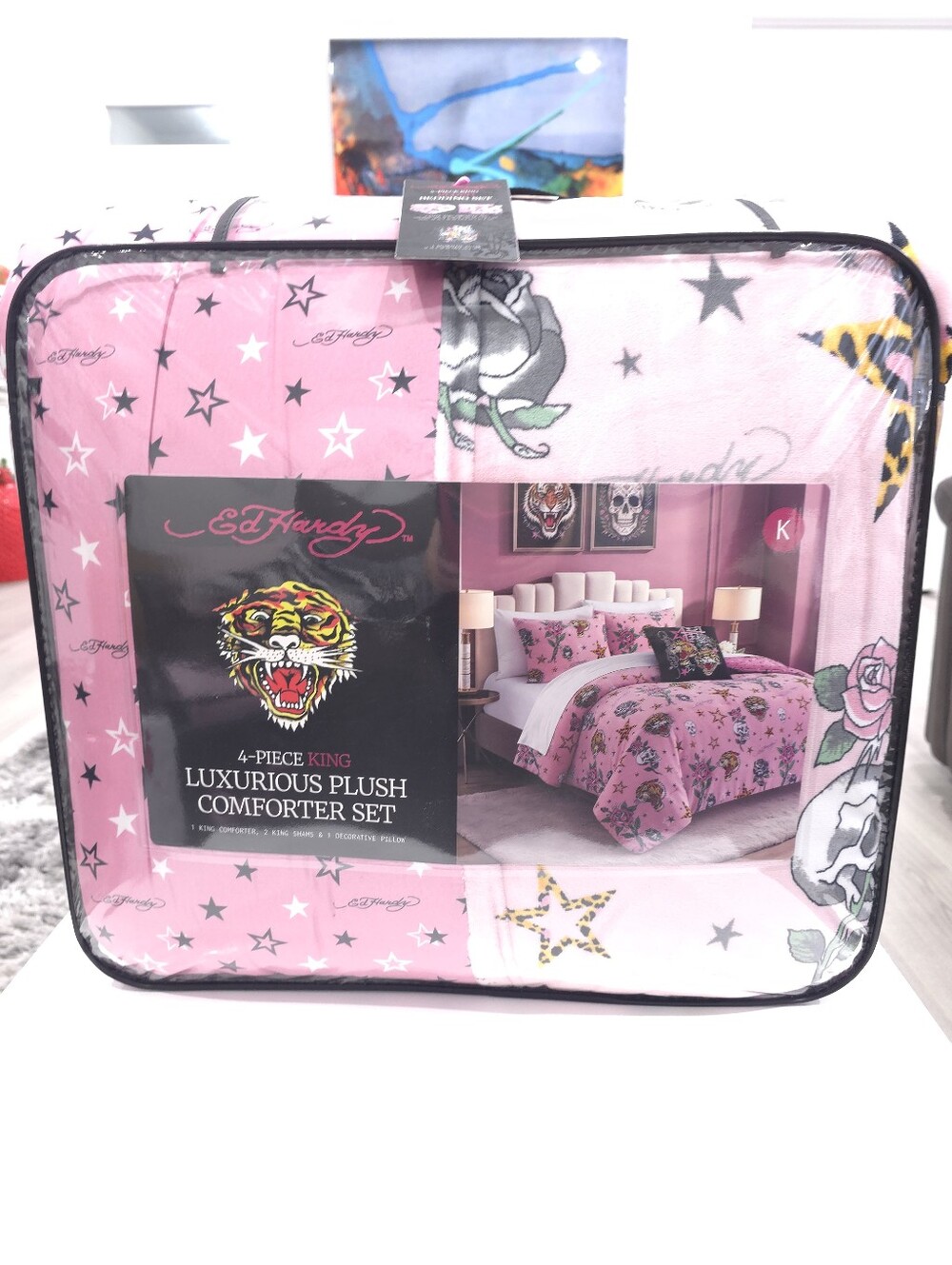 Ed Hardy KING 4-Piece Roses Pink Luxurious Plush Comforter Set